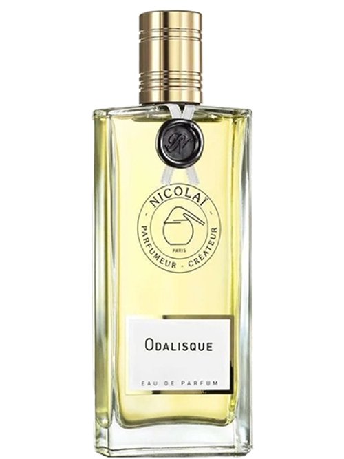 LE PARFAIT POUR FEMME香水由Armaf制作- Wikiparfum